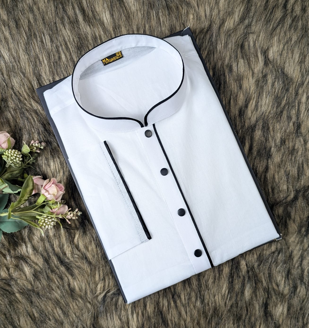 কাপর:মাংগালাম ধুতি যে কোনো 2 পিস ১২৫০৳ CODE-650
